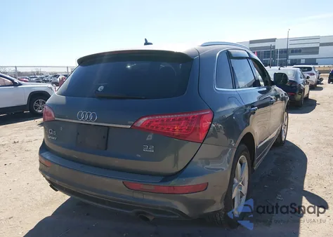2012 Audi Q5 3.2 Premium z USA, uszkodzony, nr VIN WA1WKAFP7CA126752